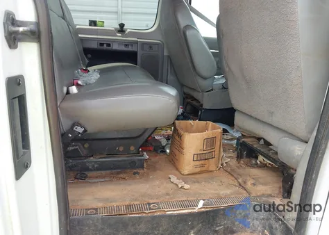 2013 Ford E-350 Super Duty Xl из США, поврежденный, VIN 1FBSS3BL0DDA07125